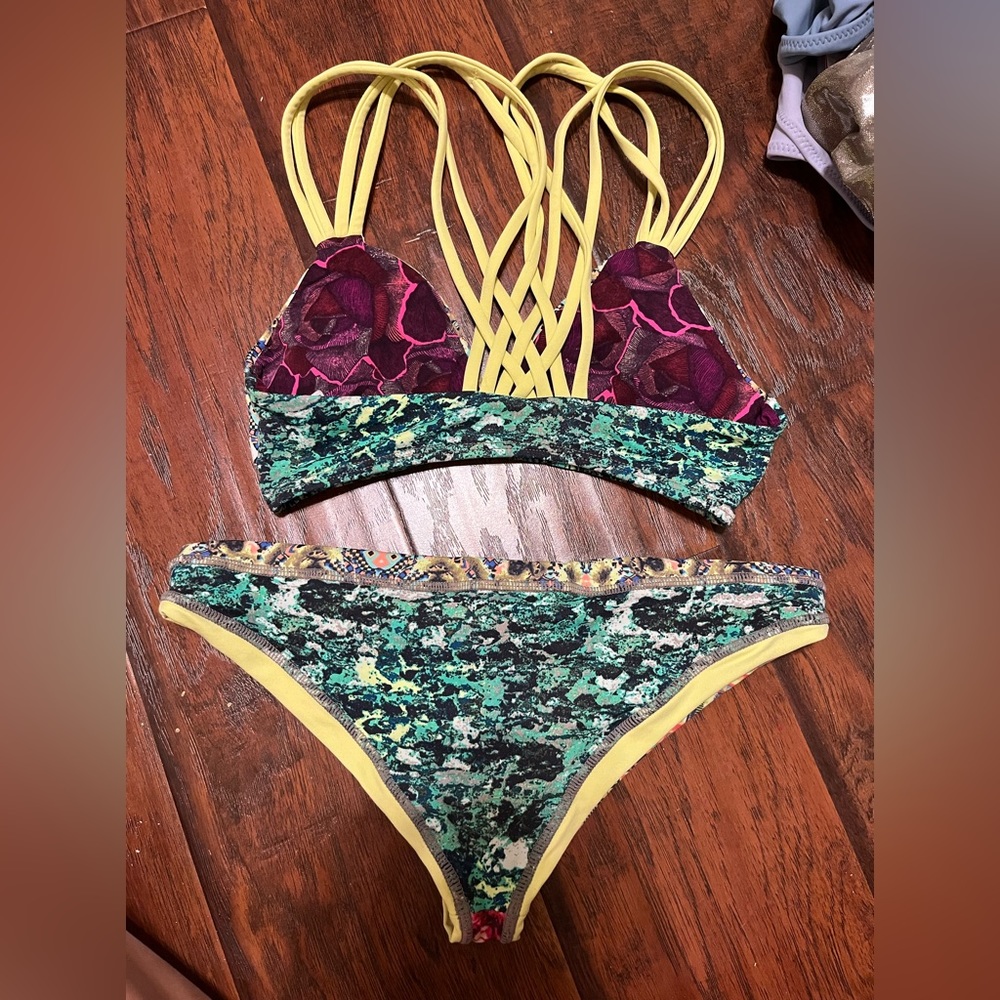 maaji reversible bikini size medium